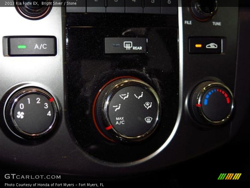 Controls of 2013 Forte EX