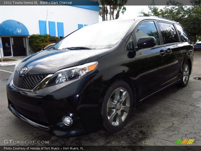 Black / Dark Charcoal 2011 Toyota Sienna SE