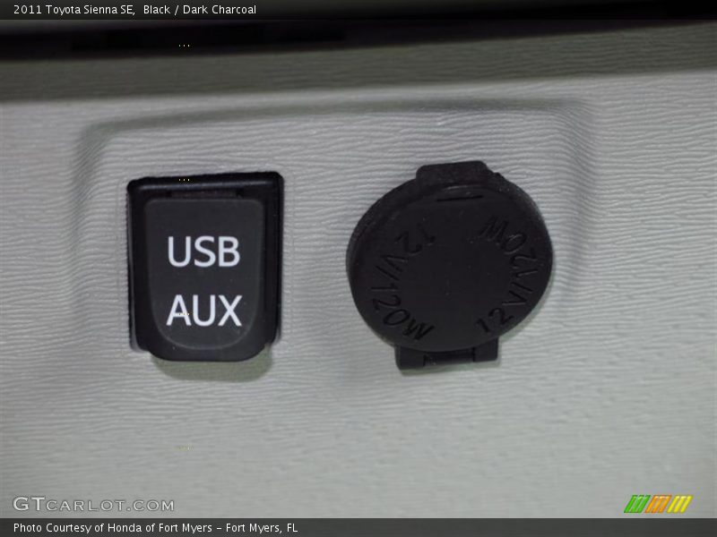 Black / Dark Charcoal 2011 Toyota Sienna SE