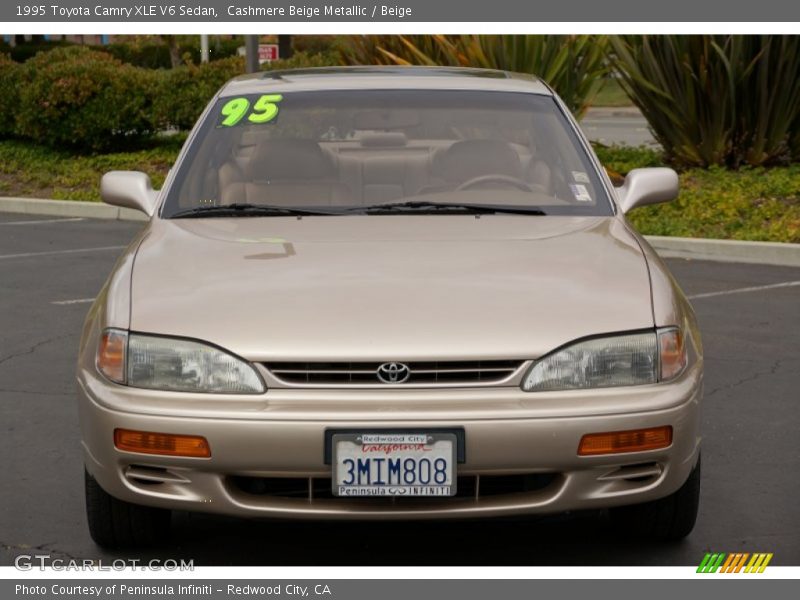 Cashmere Beige Metallic / Beige 1995 Toyota Camry XLE V6 Sedan