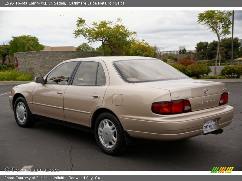 Cashmere Beige Metallic / Beige 1995 Toyota Camry XLE V6 Sedan
