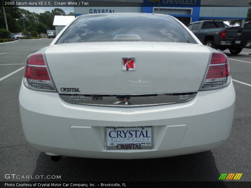Cream White / Tan 2008 Saturn Aura XE 3.5