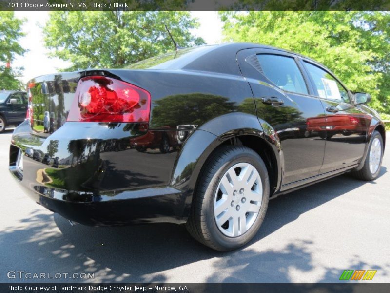 Black / Black 2013 Dodge Avenger SE V6