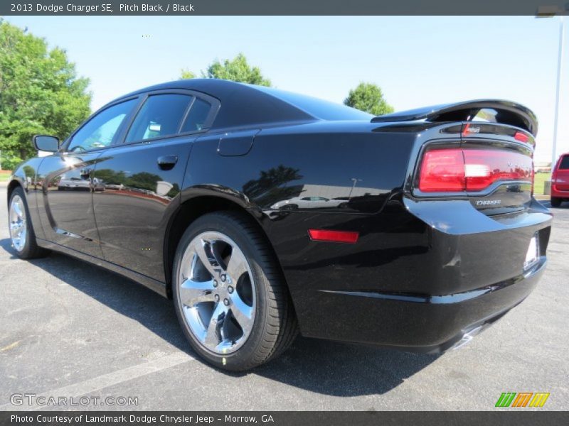Pitch Black / Black 2013 Dodge Charger SE