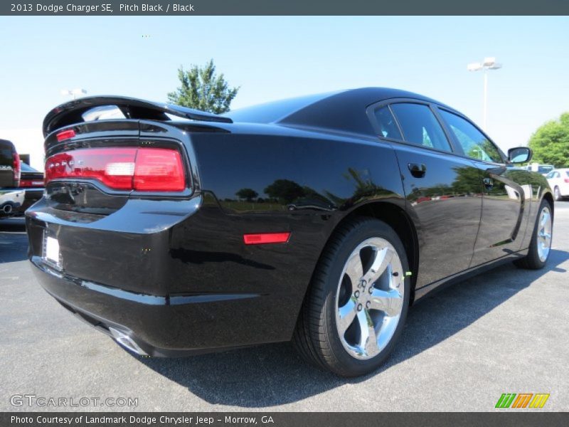 Pitch Black / Black 2013 Dodge Charger SE