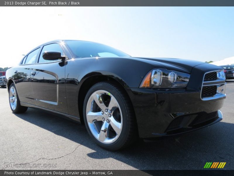 Pitch Black / Black 2013 Dodge Charger SE