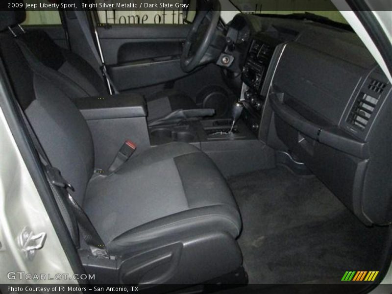 Bright Silver Metallic / Dark Slate Gray 2009 Jeep Liberty Sport