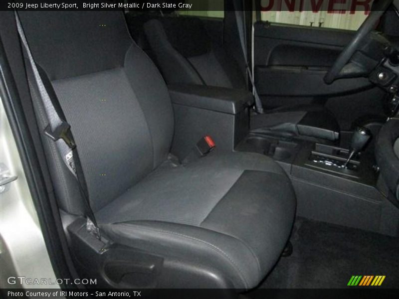 Bright Silver Metallic / Dark Slate Gray 2009 Jeep Liberty Sport