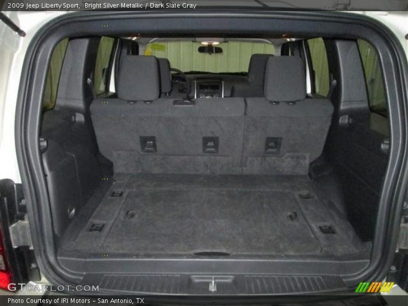 Bright Silver Metallic / Dark Slate Gray 2009 Jeep Liberty Sport