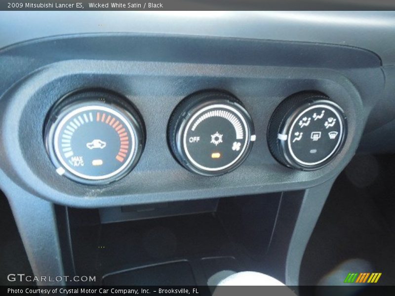 Wicked White Satin / Black 2009 Mitsubishi Lancer ES