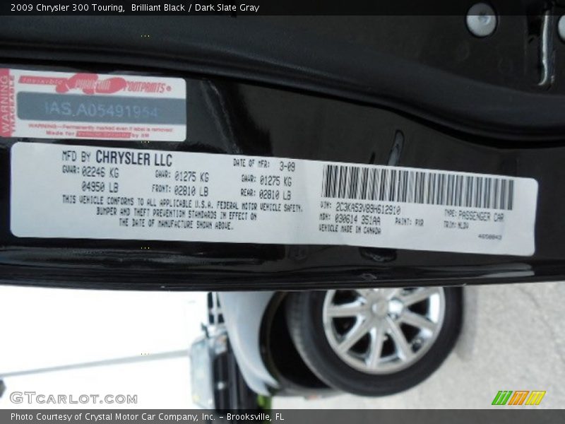 Brilliant Black / Dark Slate Gray 2009 Chrysler 300 Touring