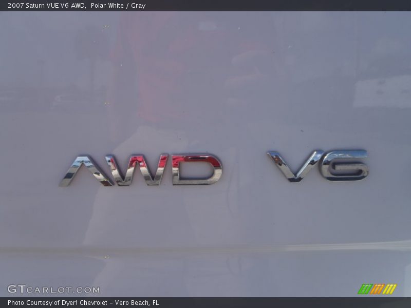 Polar White / Gray 2007 Saturn VUE V6 AWD