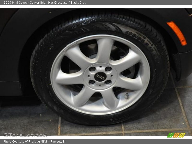 Hot Chocolate / Black/Grey 2009 Mini Cooper Convertible