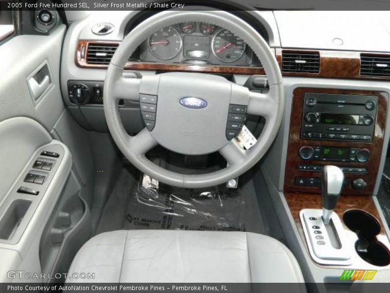  2005 Five Hundred SEL Steering Wheel