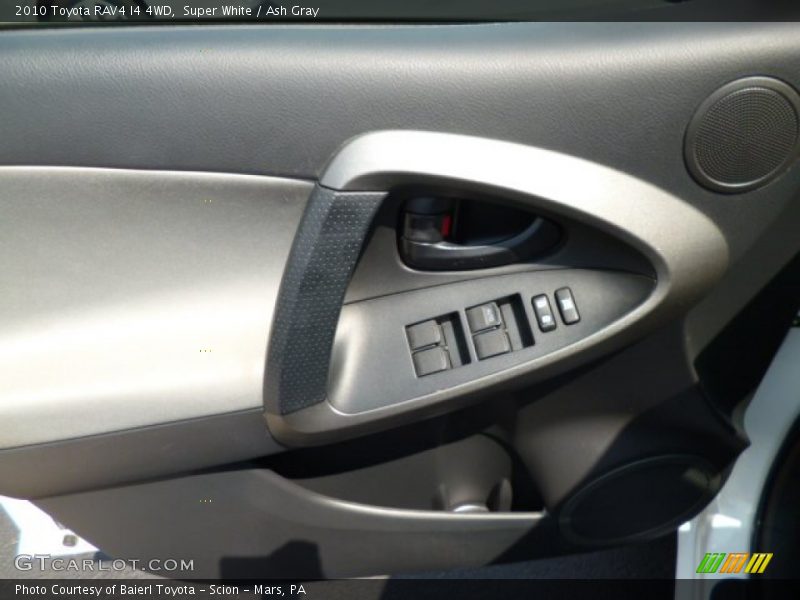 Super White / Ash Gray 2010 Toyota RAV4 I4 4WD