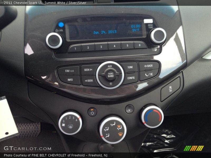 Summit White / Silver/Silver 2013 Chevrolet Spark LS