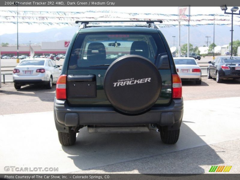 Dark Green / Medium Gray 2004 Chevrolet Tracker ZR2 4WD