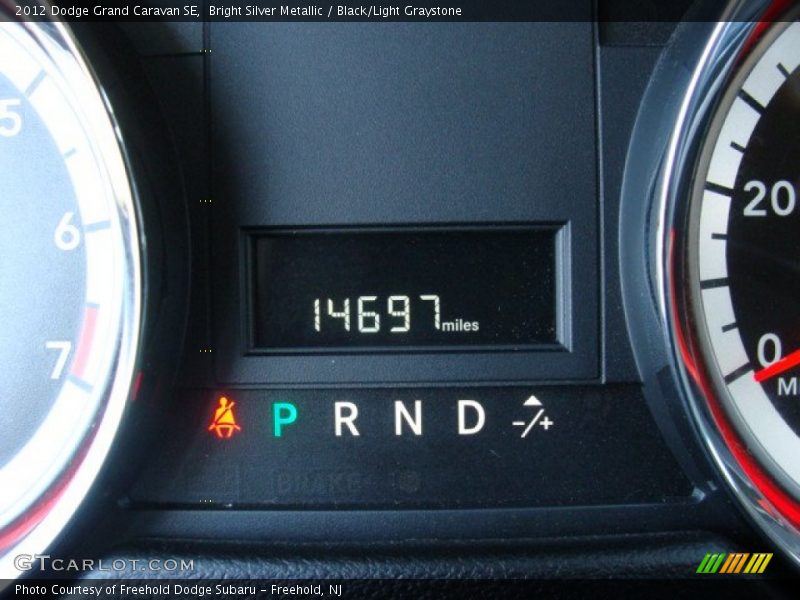 Bright Silver Metallic / Black/Light Graystone 2012 Dodge Grand Caravan SE