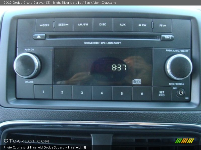 Bright Silver Metallic / Black/Light Graystone 2012 Dodge Grand Caravan SE