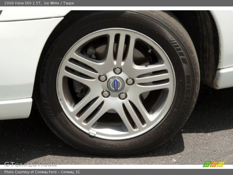 Ice White / Taupe 2009 Volvo S60 2.5T