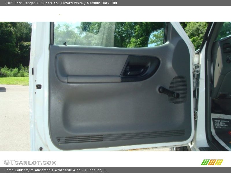 Oxford White / Medium Dark Flint 2005 Ford Ranger XL SuperCab