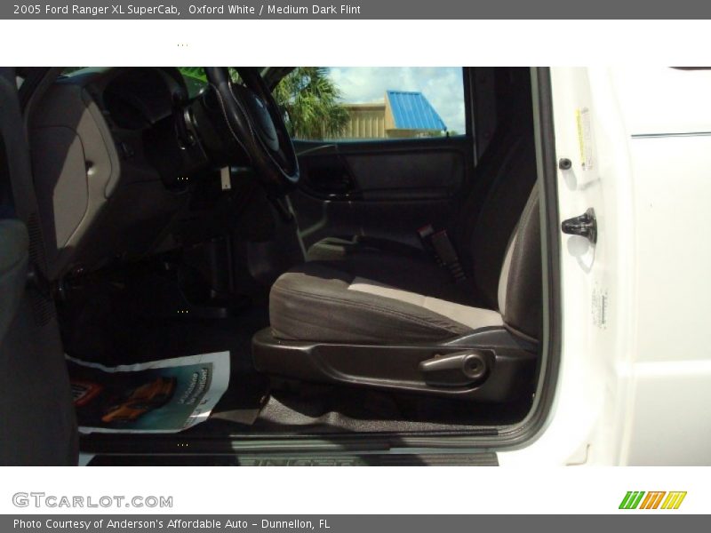 Oxford White / Medium Dark Flint 2005 Ford Ranger XL SuperCab