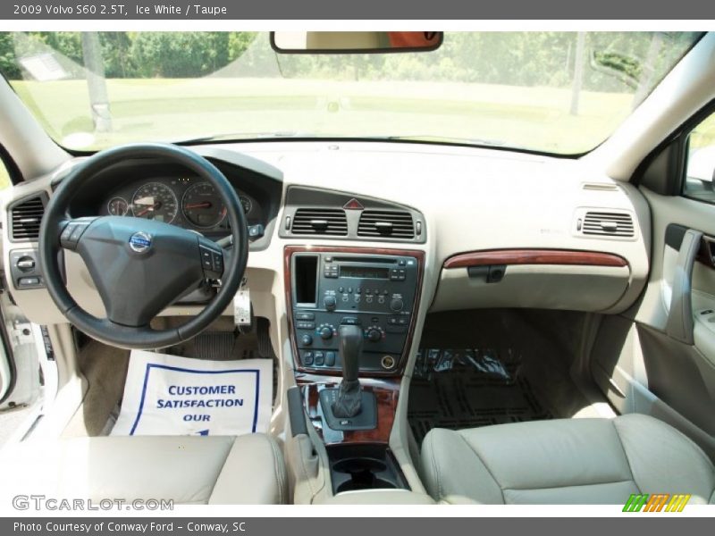 Ice White / Taupe 2009 Volvo S60 2.5T