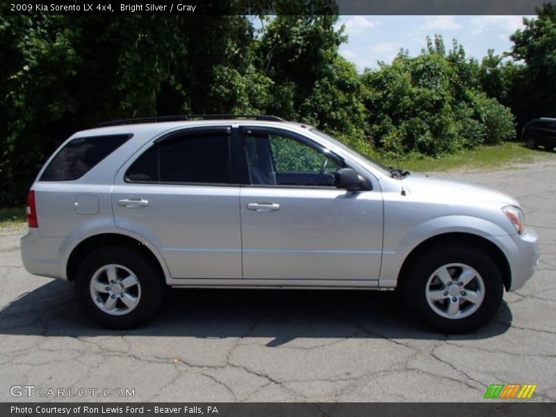 Bright Silver / Gray 2009 Kia Sorento LX 4x4