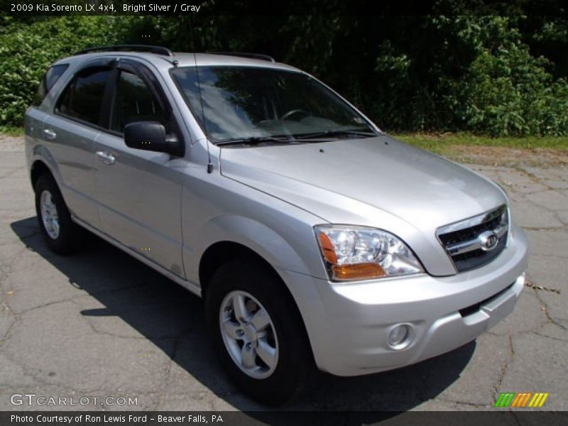 Bright Silver / Gray 2009 Kia Sorento LX 4x4