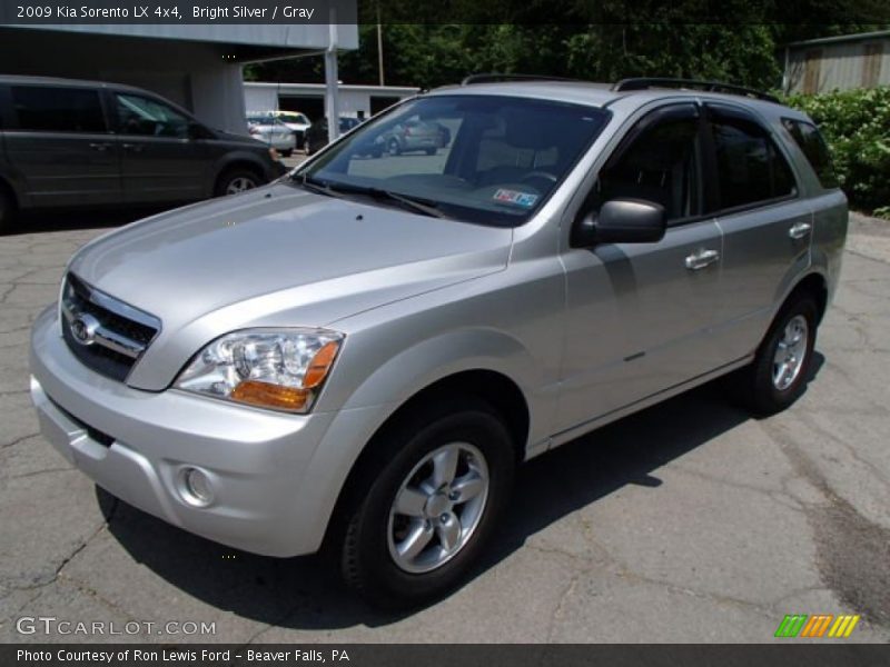 Bright Silver / Gray 2009 Kia Sorento LX 4x4