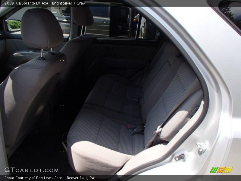 Bright Silver / Gray 2009 Kia Sorento LX 4x4