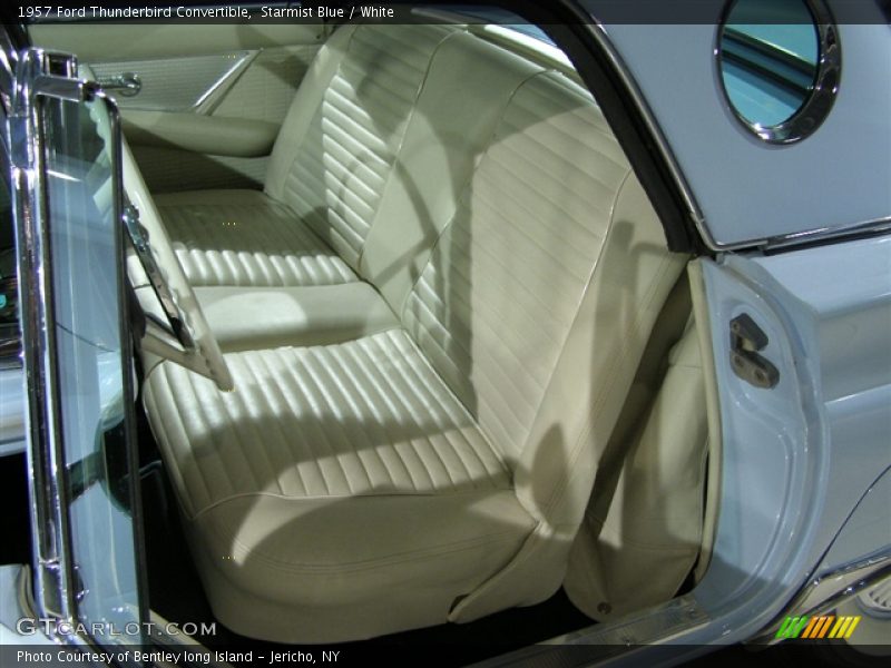 1957 Ford Thunderbird Power Blue / White, Interior - 1957 Ford Thunderbird Convertible
