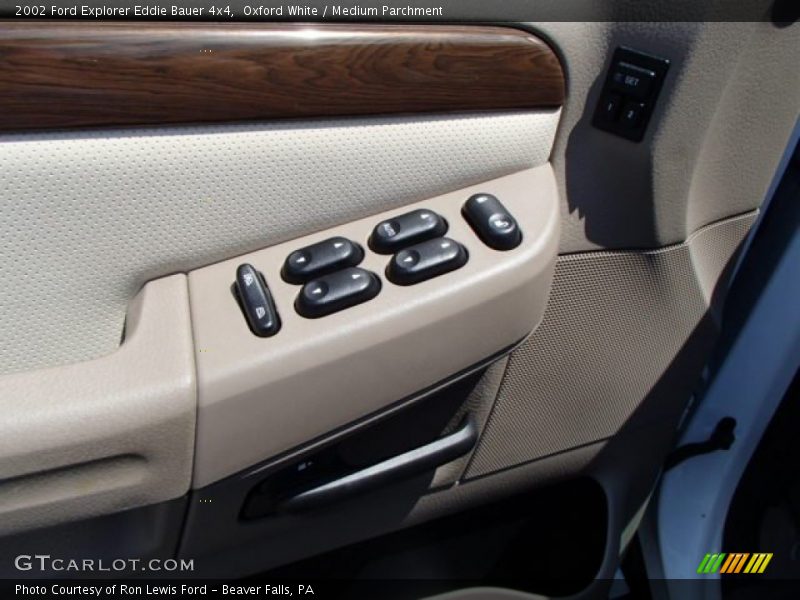 Oxford White / Medium Parchment 2002 Ford Explorer Eddie Bauer 4x4