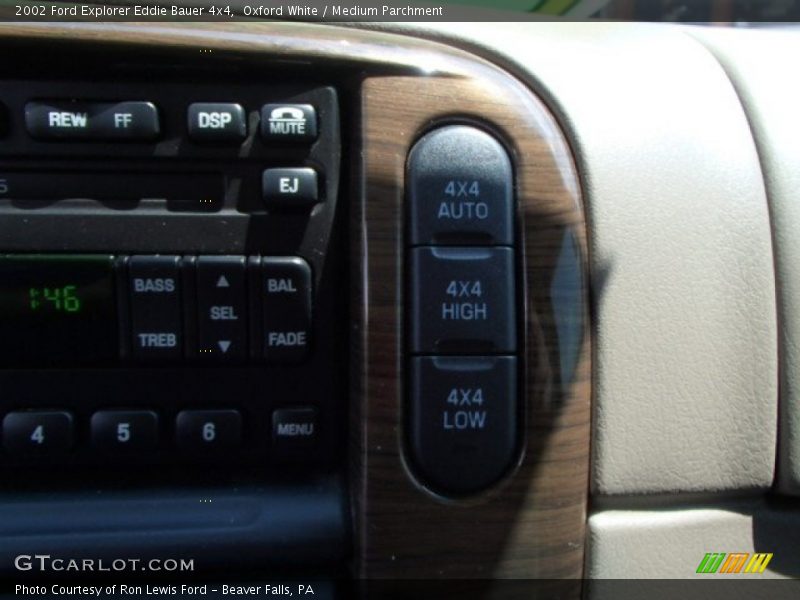 Oxford White / Medium Parchment 2002 Ford Explorer Eddie Bauer 4x4