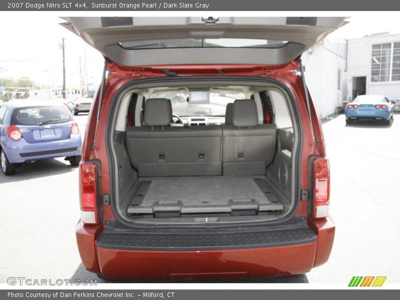 Sunburst Orange Pearl / Dark Slate Gray 2007 Dodge Nitro SLT 4x4