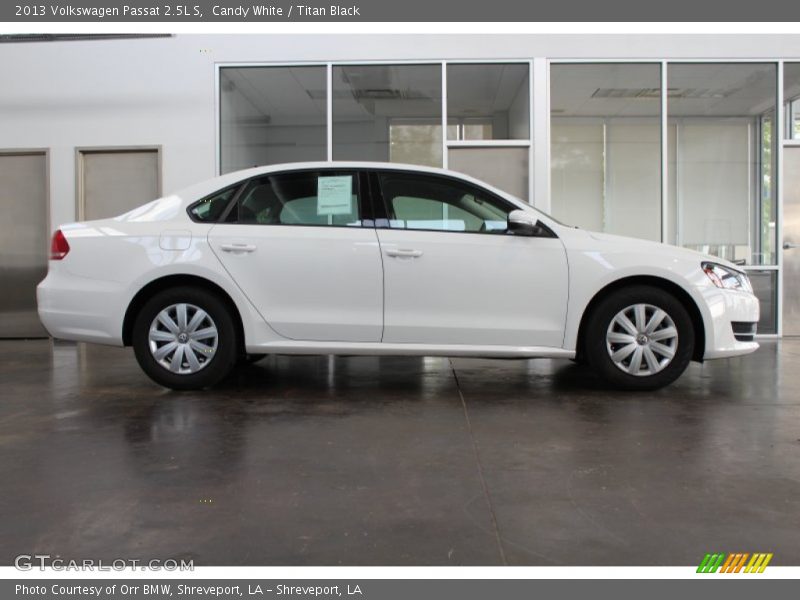 Candy White / Titan Black 2013 Volkswagen Passat 2.5L S