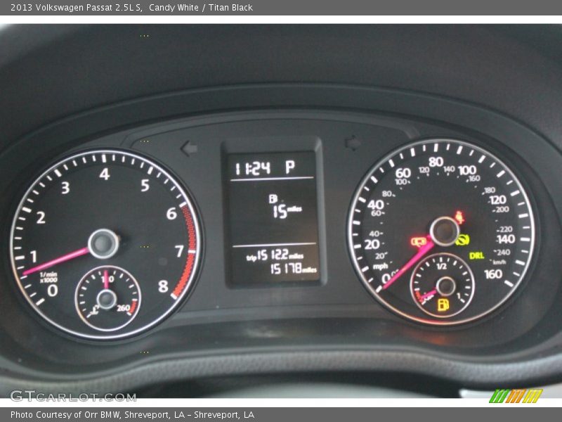Candy White / Titan Black 2013 Volkswagen Passat 2.5L S