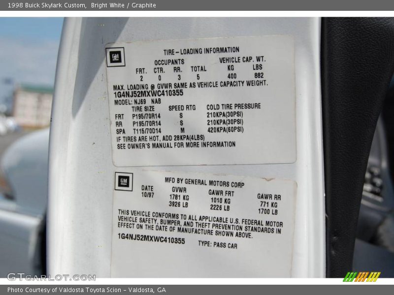 Bright White / Graphite 1998 Buick Skylark Custom