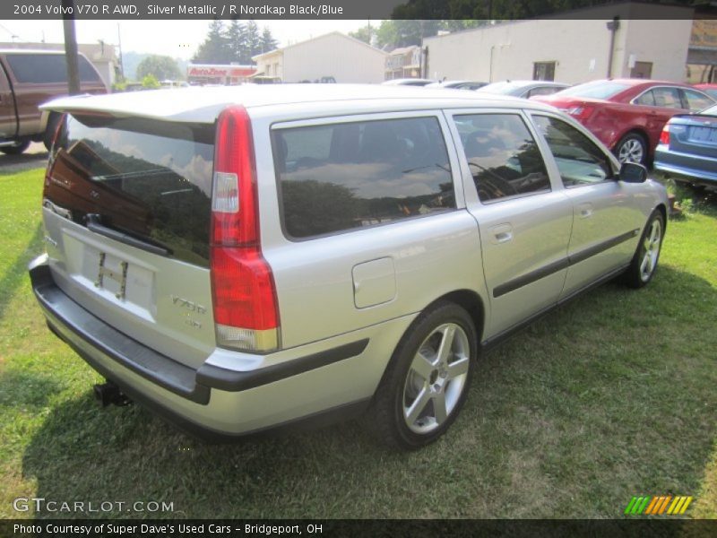 Silver Metallic / R Nordkap Black/Blue 2004 Volvo V70 R AWD