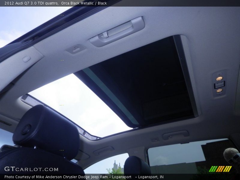 Orca Black Metallic / Black 2012 Audi Q7 3.0 TDI quattro