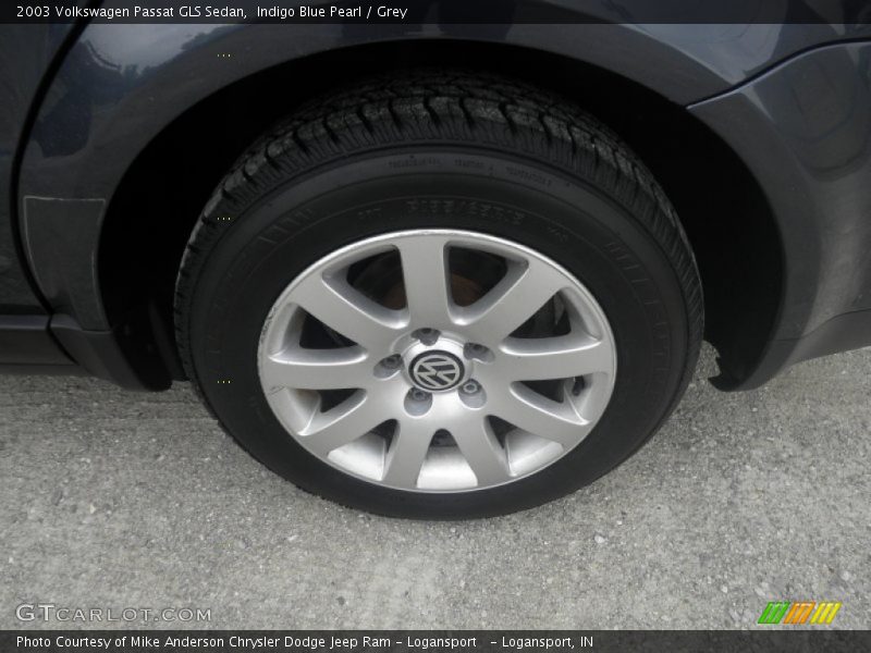Indigo Blue Pearl / Grey 2003 Volkswagen Passat GLS Sedan