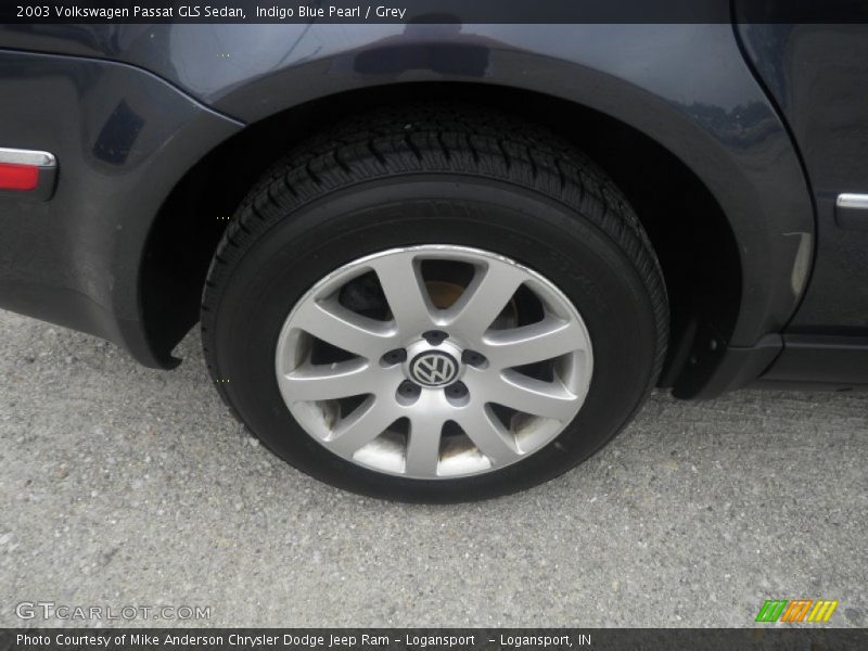 Indigo Blue Pearl / Grey 2003 Volkswagen Passat GLS Sedan
