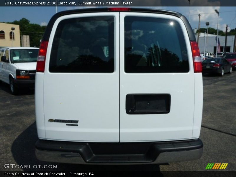 Summit White / Medium Pewter 2013 Chevrolet Express 2500 Cargo Van