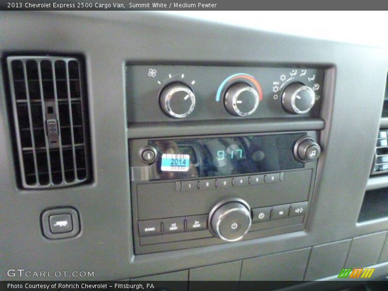 Summit White / Medium Pewter 2013 Chevrolet Express 2500 Cargo Van