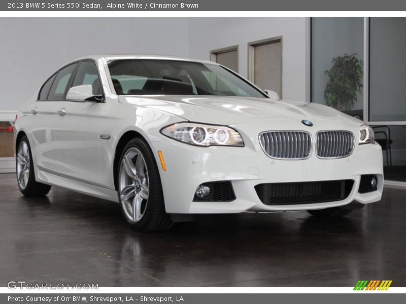 Front 3/4 View of 2013 5 Series 550i Sedan
