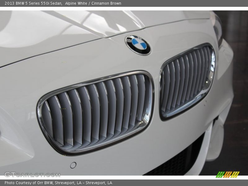 Alpine White / Cinnamon Brown 2013 BMW 5 Series 550i Sedan