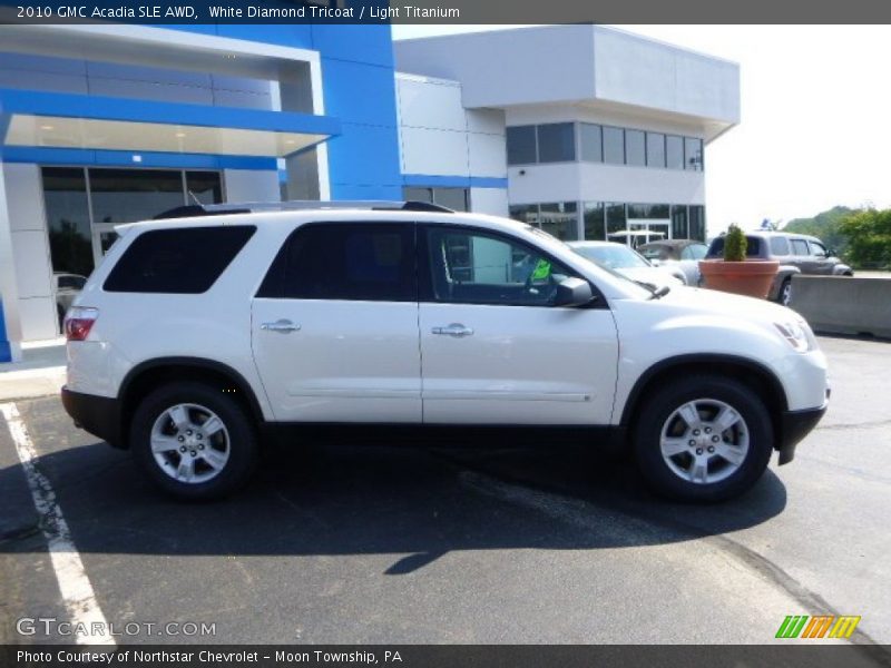 White Diamond Tricoat / Light Titanium 2010 GMC Acadia SLE AWD