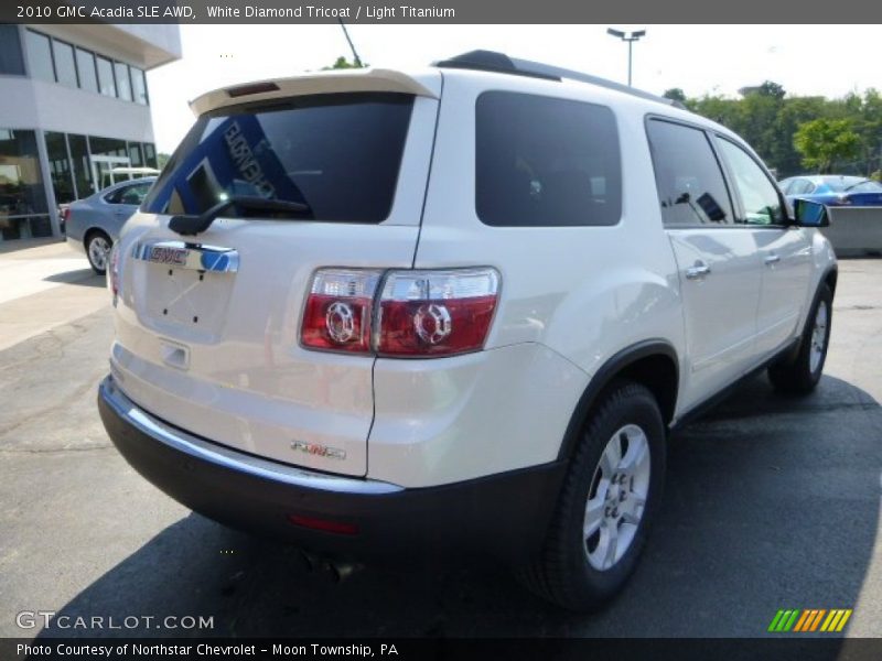 White Diamond Tricoat / Light Titanium 2010 GMC Acadia SLE AWD
