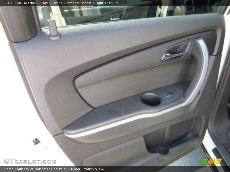 White Diamond Tricoat / Light Titanium 2010 GMC Acadia SLE AWD