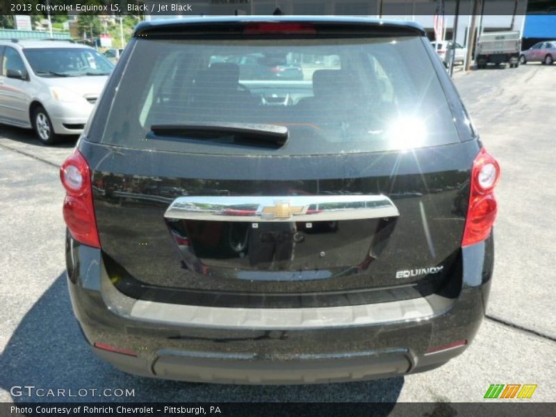 Black / Jet Black 2013 Chevrolet Equinox LS